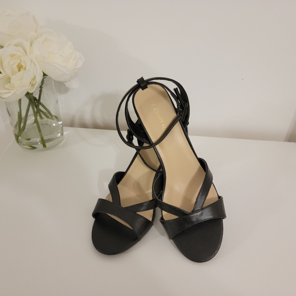 le chateau Shoes - Le Chateau sandals
